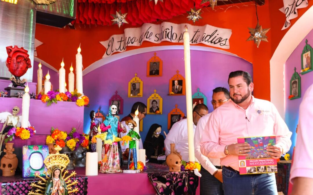 INAUGURA ALCALDE ISMAEL BURGUEÑO TRADICIONAL ALTAR DE MUERTOS EN EL MERCADO HIDALGO